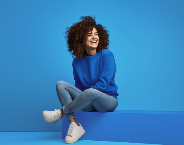 Voltlenen Spaarrekening - lachend vrouw in blauw